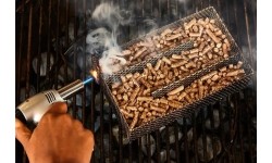 Grill Tools and Accessories : Pecan pellets for cold smoking 1kg