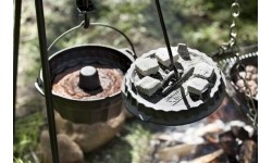 Grill Tools and Accessories : Puodų ir grotelių laiklis laužui Petromax Fire Bridge