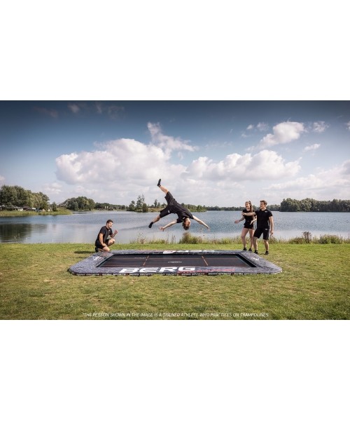 BERG SPORTS Ultim Pro Bouncer FlatGround 5x5