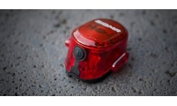 Aksesuarai bei priedai dviračiams : Galinė lempa Sigma Nugget II USB