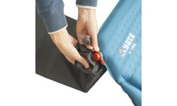 Inflatable Camping Mats Yate: Neperšlampantis uždangalas-pompa Yate savaime prisipučiančiam kilimėliui