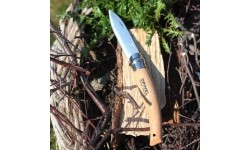 Opinel 8 gardening knife in blister pack