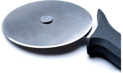 Ooni pizza cutting knife