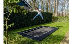 EXIT Dynamic įleidžiamas batutas 275x458 cm su Freezone apsauginėmis plytelėmis – juodas