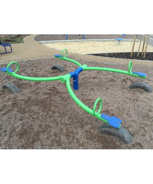 Double Seesaw Inter-Play Crab