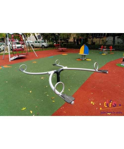 Double Seesaw Inter-Play Crab