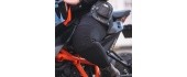 Trumpos moteriškos motociklininkės tamprės Oxford Super Moto, juodos