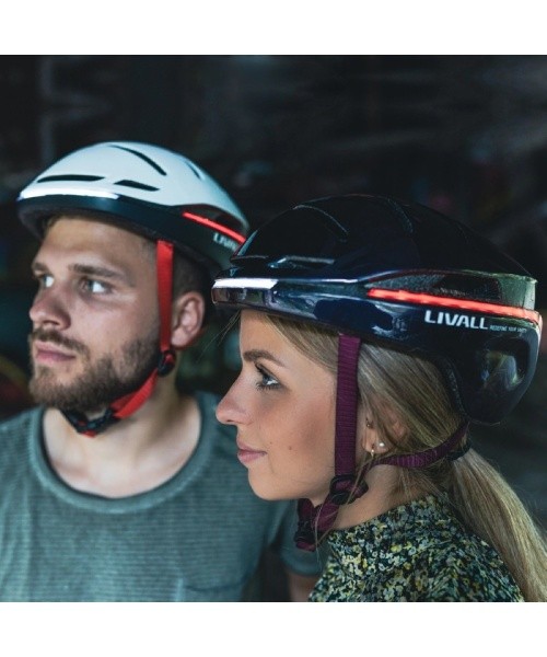 Livall EVO21 smart helmet, size M, white